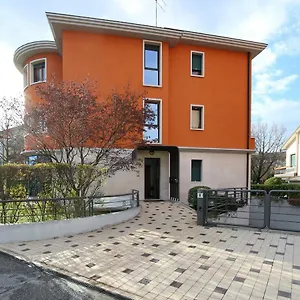 Round Venice , Marghera Italia